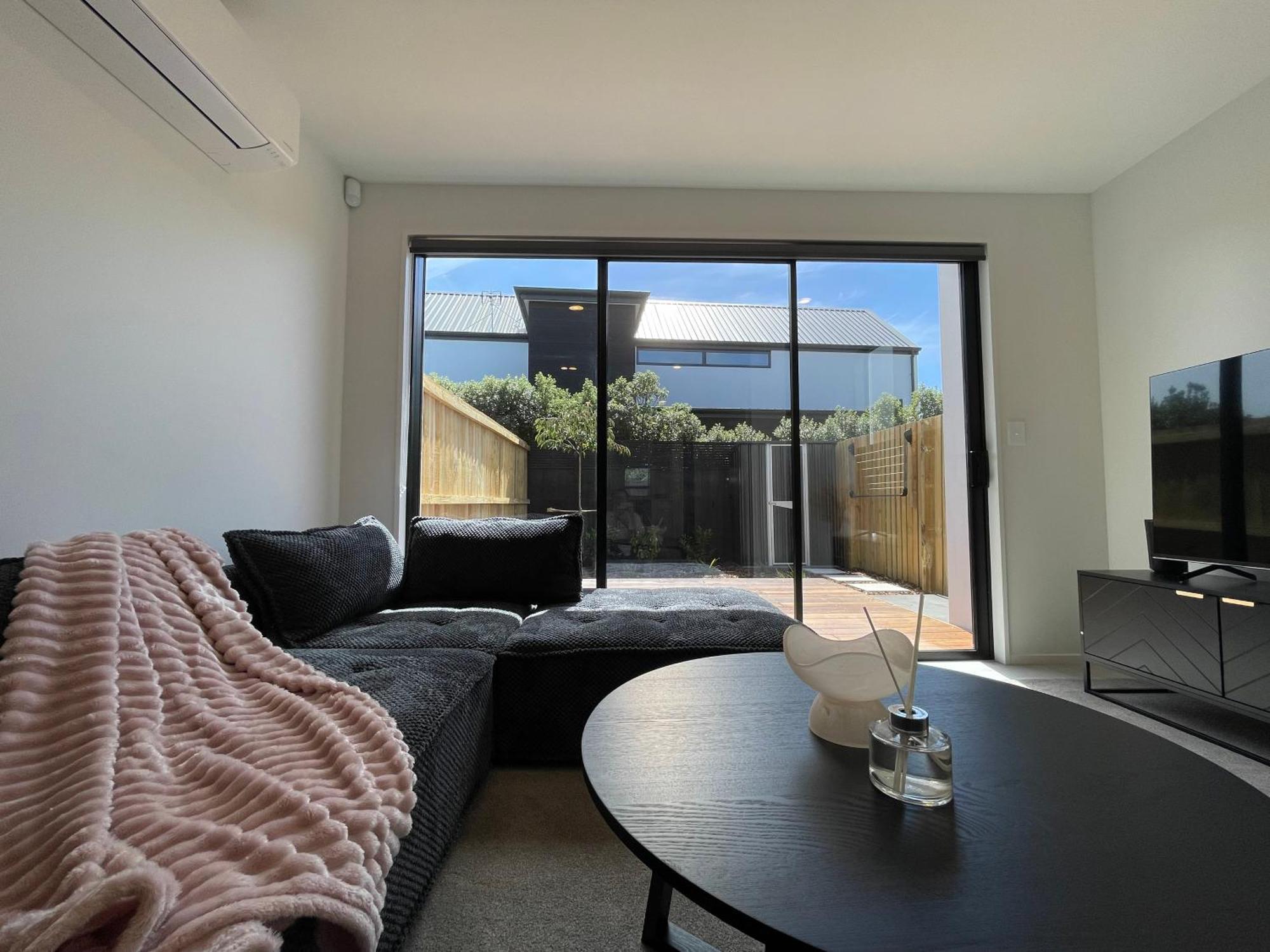 Luxury 2 Bedroom Townhouse Opposite Merivale Mall Christchurch Exterior foto